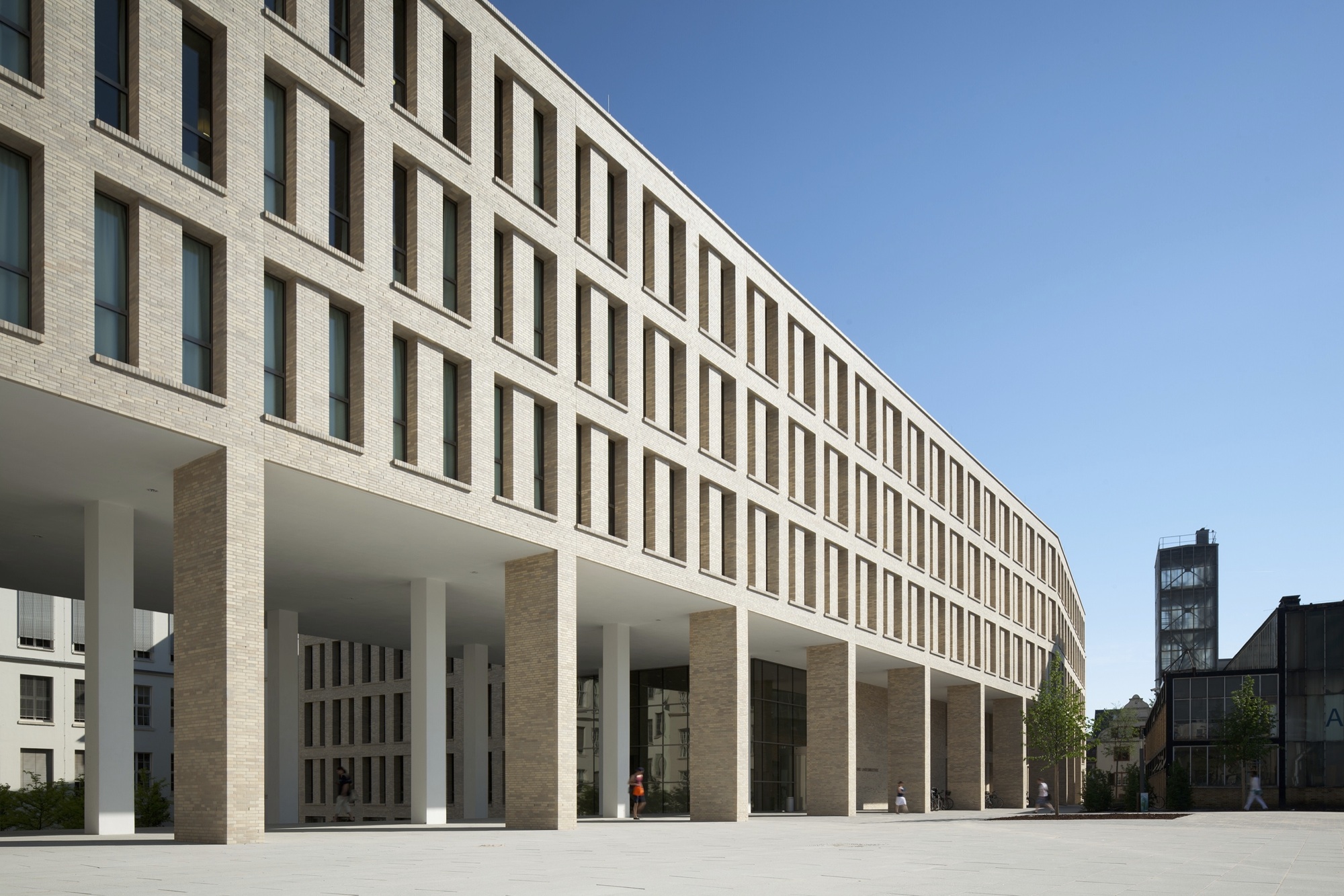 Universitaets- und Landesbibliothek Darmstadt